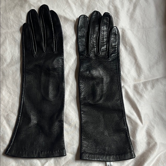 Saks Fifth Avenue Accessories - Classic Black Leather Gloves - Women's Accessories